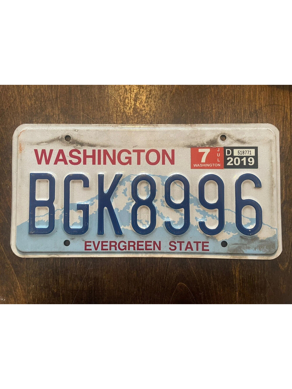 License Plate Washington USA American BGK 8996 Expired WI Graphic State 2019